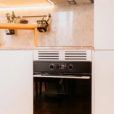 Apartamento Orange House - Elegant Two-bedroom 1e