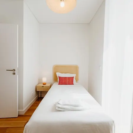 Orange House - Elegant Two-bedroom 1e 아파트 리스본