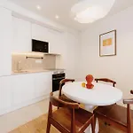 Orange House - Elegant Two-bedroom 1e