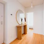 Orange House - Elegant Two-bedroom 1e Apartmán *